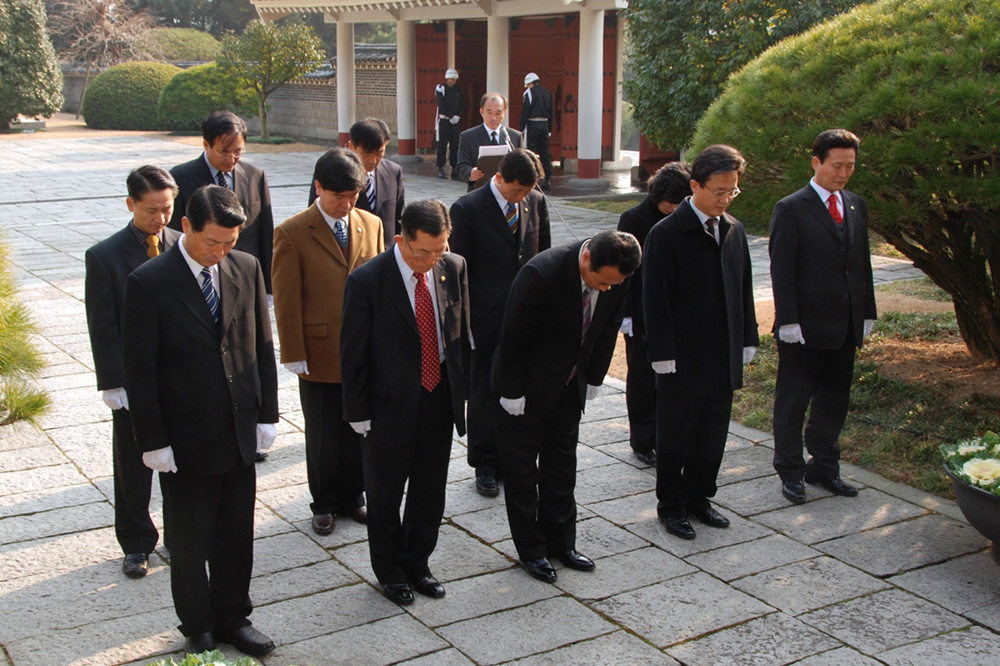 충렬사 참배 3번째 이미지